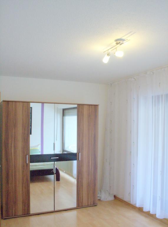 Appartement Julija Μπάντεν-Μπάντεν Δωμάτιο φωτογραφία